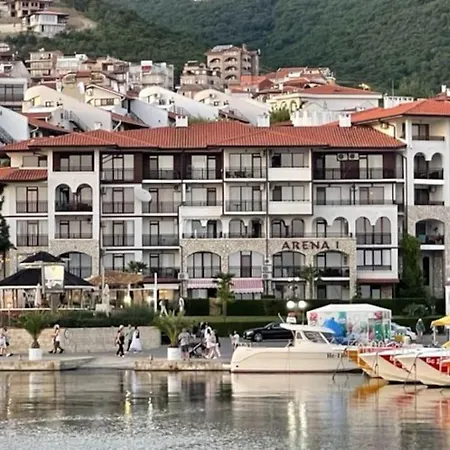 Apartmán Beachfront In Marina Dinevi
