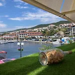 Beachfront In Marina Dinevi