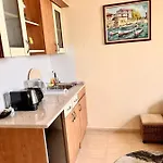 Beachfront In Marina Dinevi * سفيتي فلاس