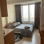 Beachfront In Marina Dinevi *