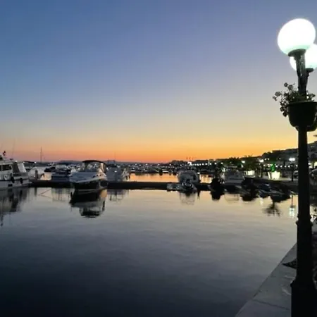 Beachfront In Marina Dinevi * سفيتي فلاس